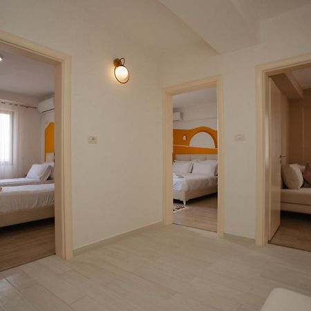 Erik'S Place Shkoder Bagian luar foto