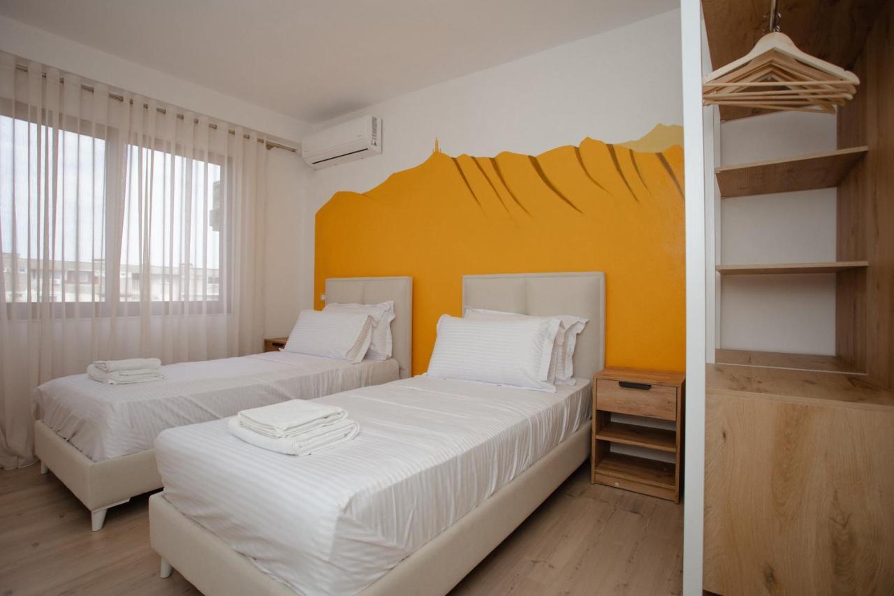 Erik'S Place Shkoder Bagian luar foto