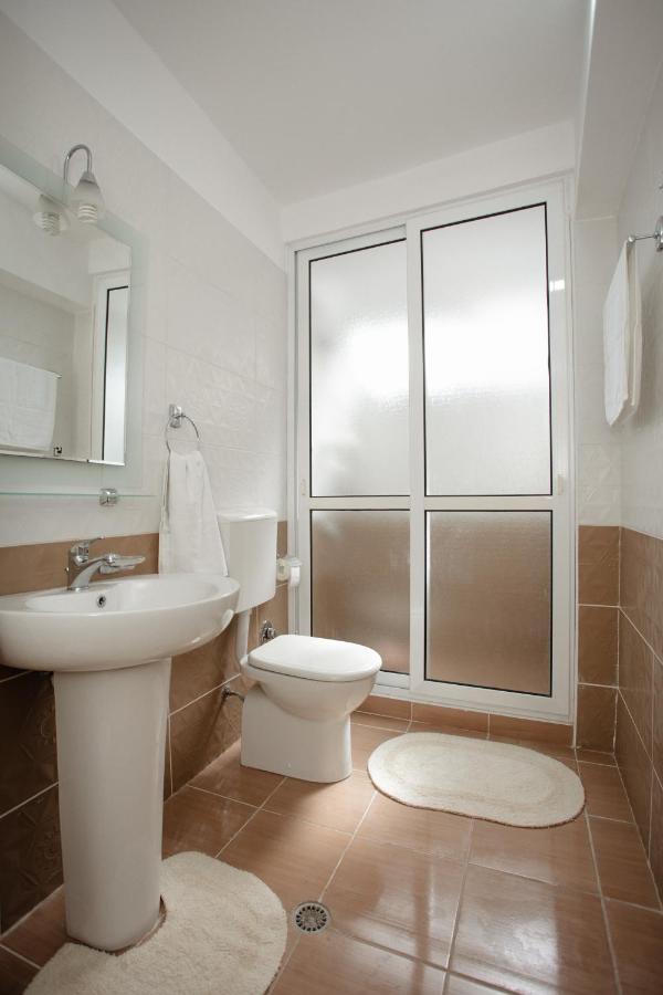 Erik'S Place Shkoder Bagian luar foto